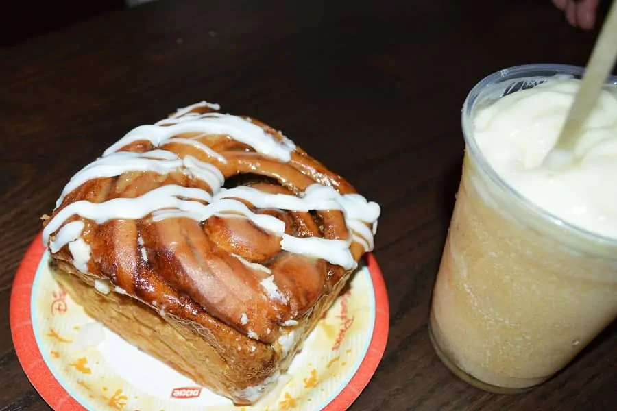 Cinnamon Roll & Le Fou Brew