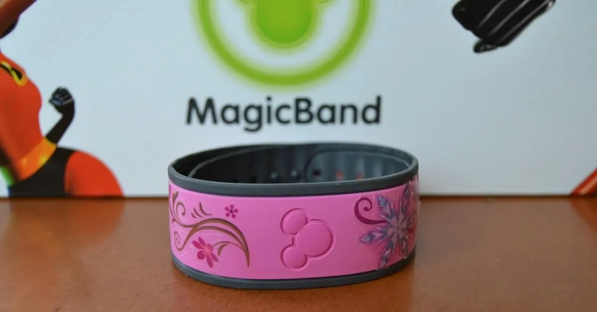Decorating MagicBands with Tattoos