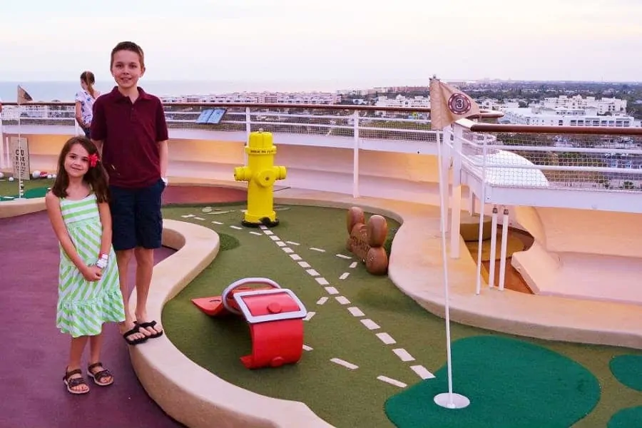 Disney Dream Putt Putt