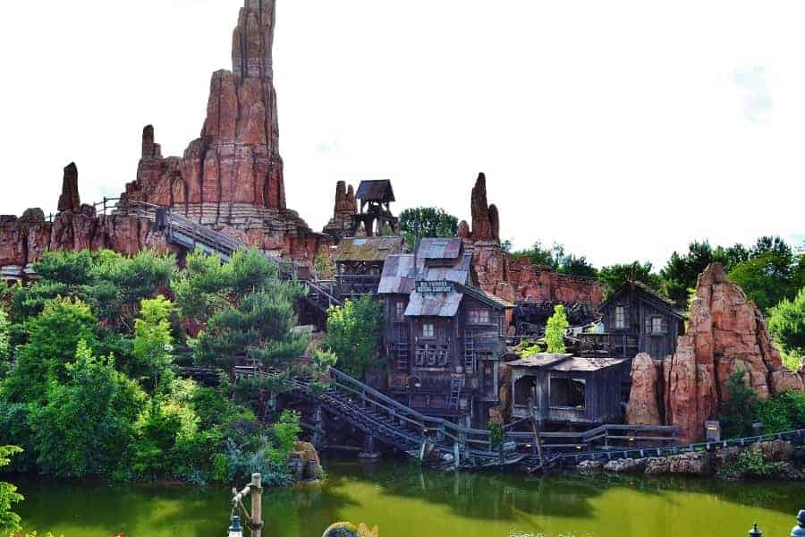 Thunder Mountain Railroad in Disneyland Paris