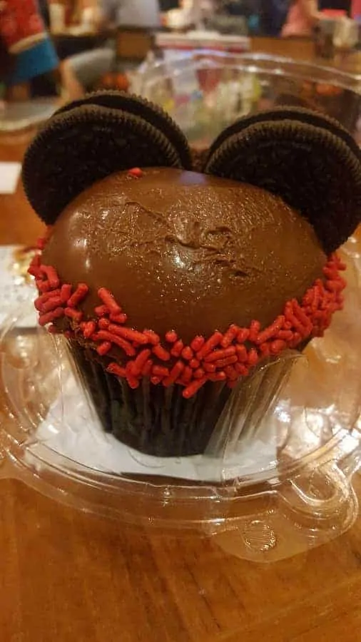 Mickey Mouse Cupcake