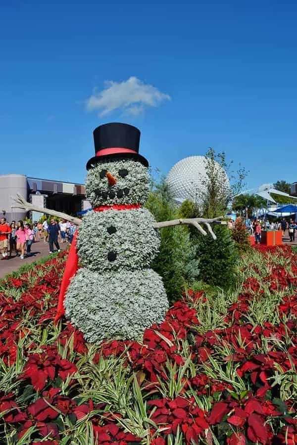 Snowman Topiary at Epcot