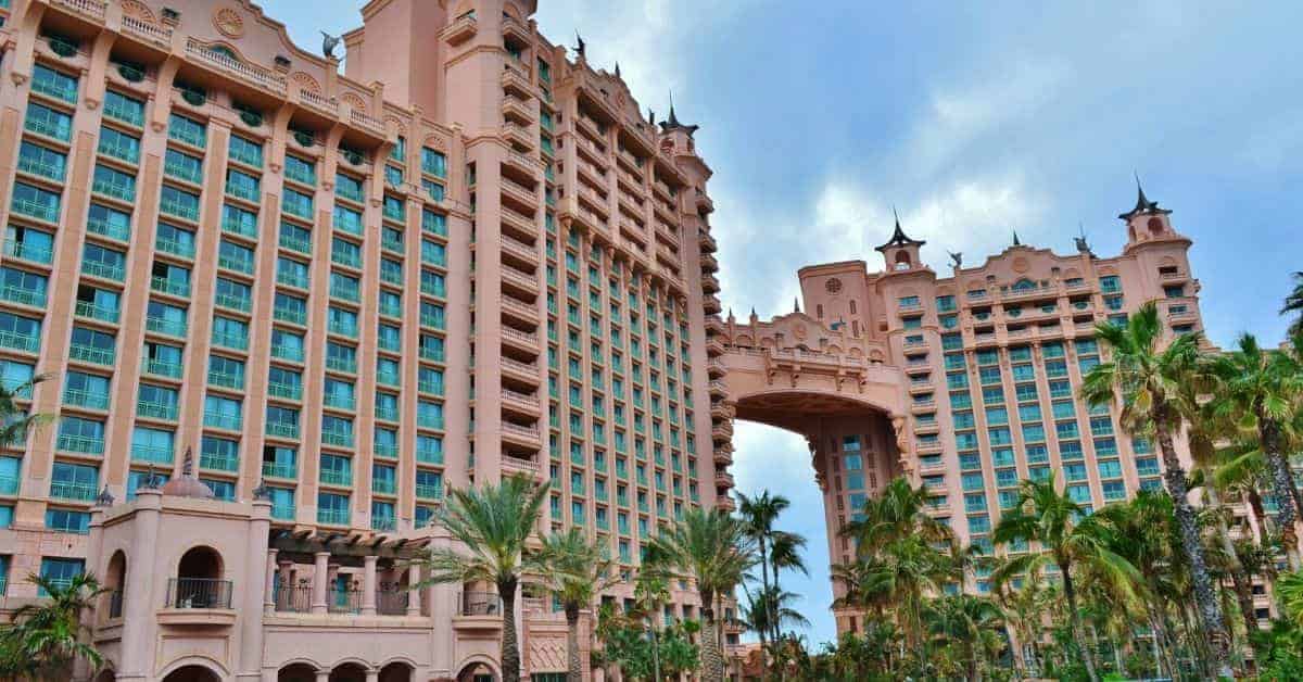 how to tour atlantis