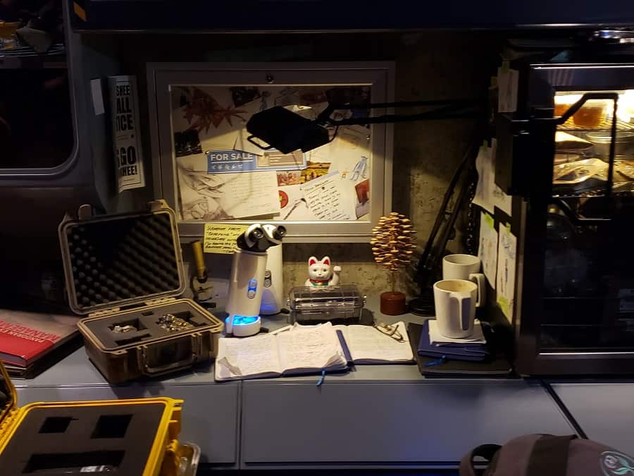 Flight of Passage: Scientist Desk