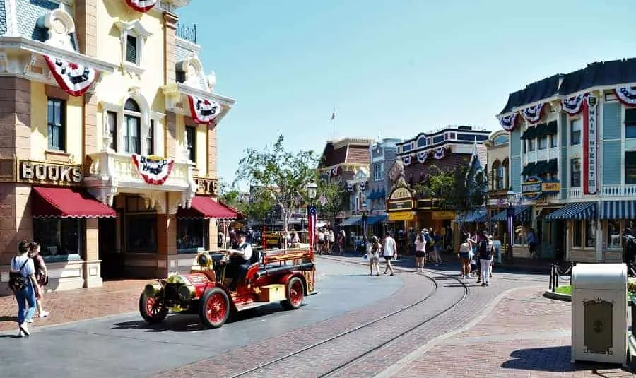 Disneyland Main Street USA