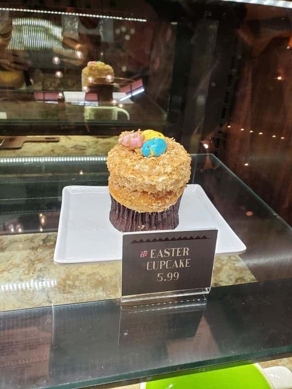 Easter Cupcakes at Disney World