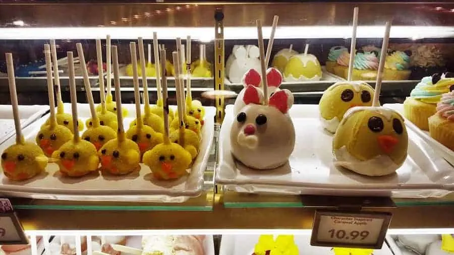 Disney Easter Candy Apples & Cake Pops at Disney World