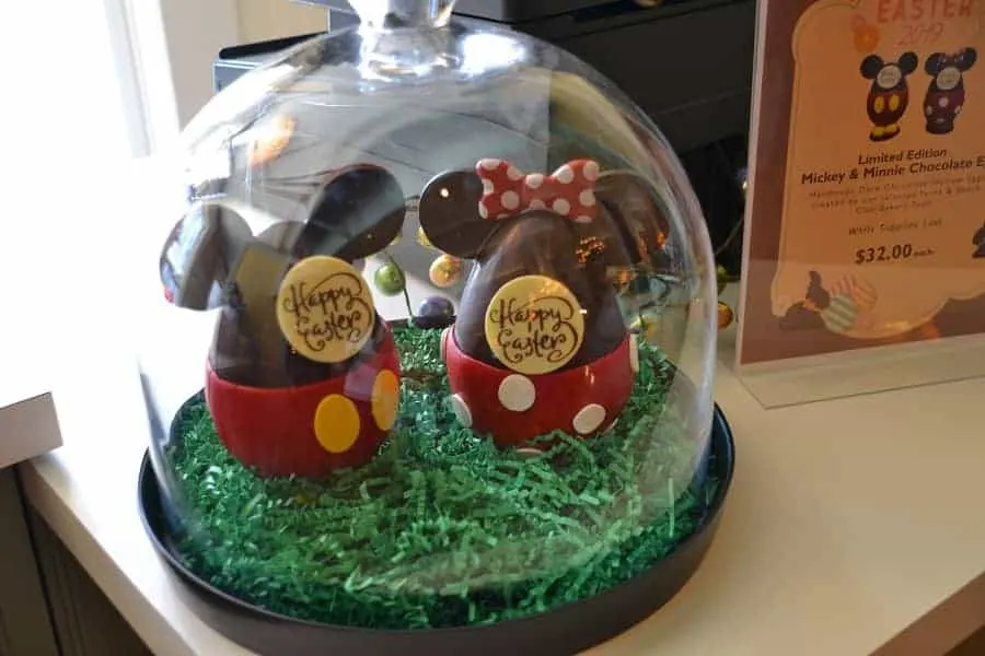 Mickey & Minnie Chocolate Eggs