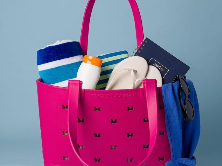 Image for Simply Modern Minnie Mouse Pool Bag