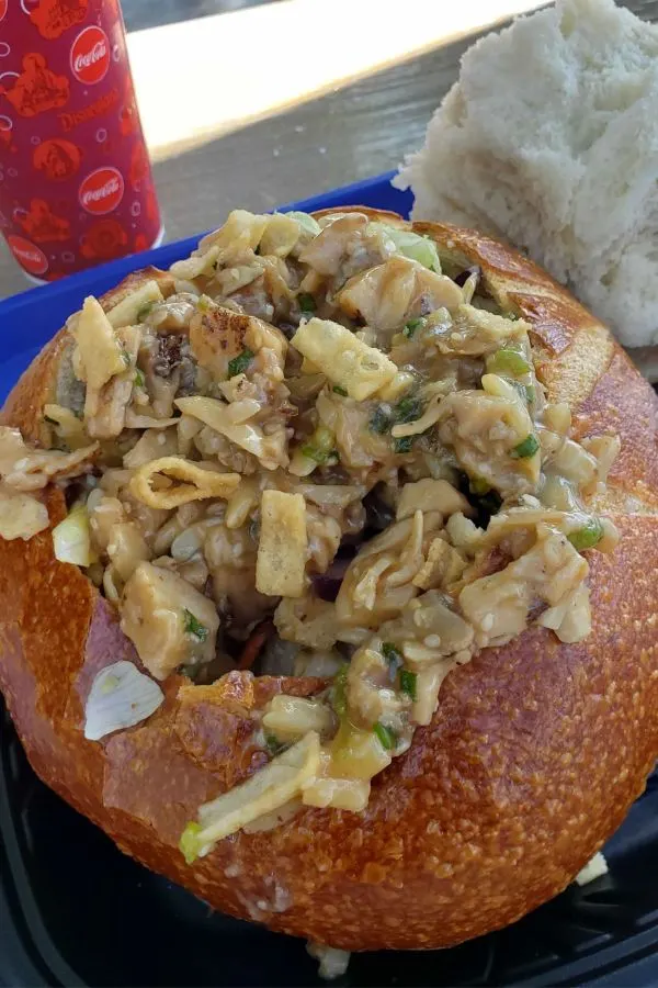 Breadbowl in Disneyland