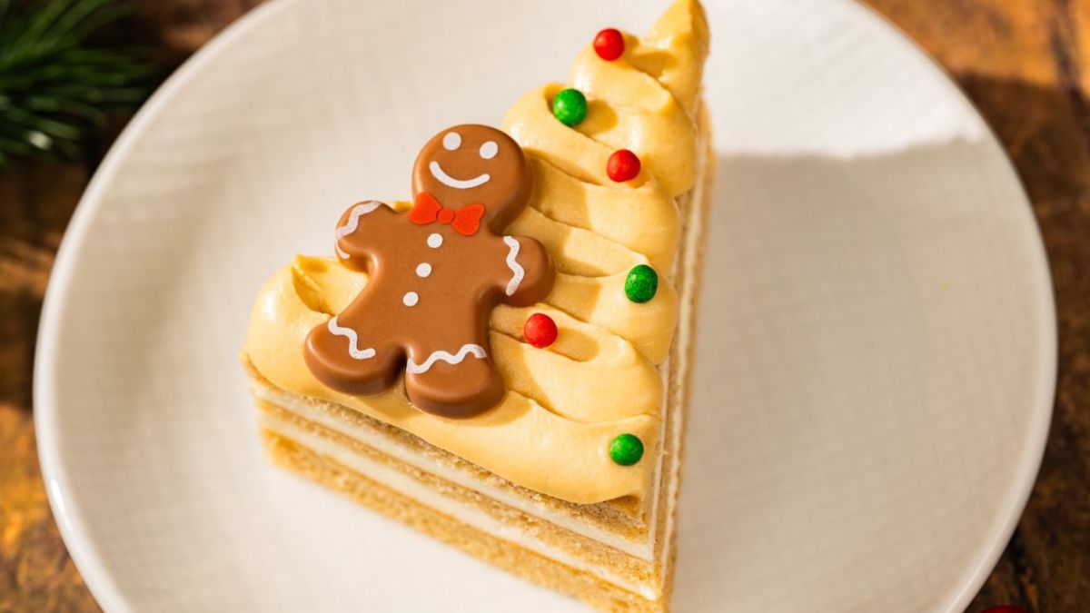 15 Disney Christmas Treats You Must Try in 2025 christmas tree gingerbread cake