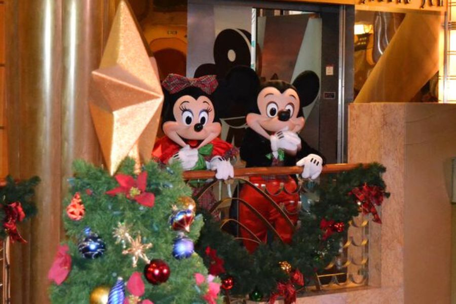 Minnie & Mickey at Lighting of Christmas Tree