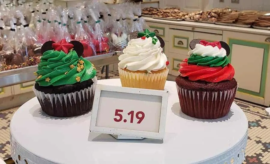 Disney Cupcakes for Christmas 2020