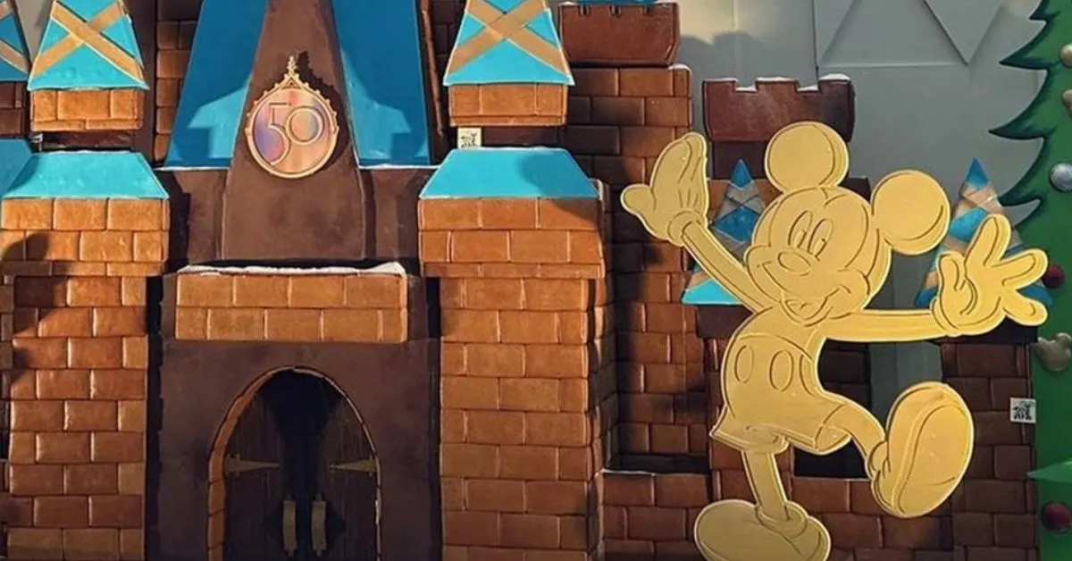 2022 Disney World Gingerbread Displays