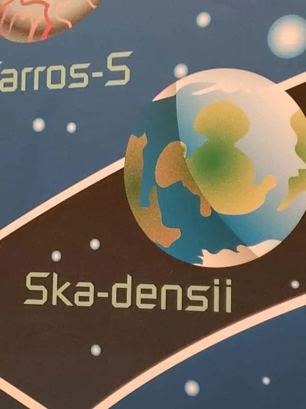 Hidden Mickey in Buzz Lightyear Space Ranger Spin