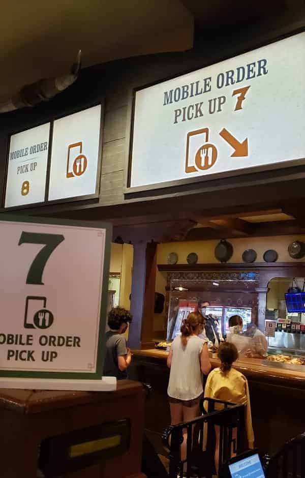 Mobile Ordering Pickup Window