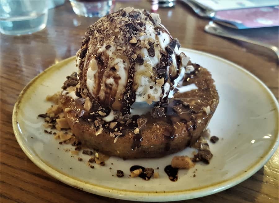 Ooey Gooey Toffee Cake