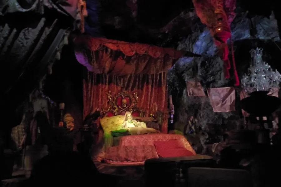 Pirates of the Caribbean in Disneyland