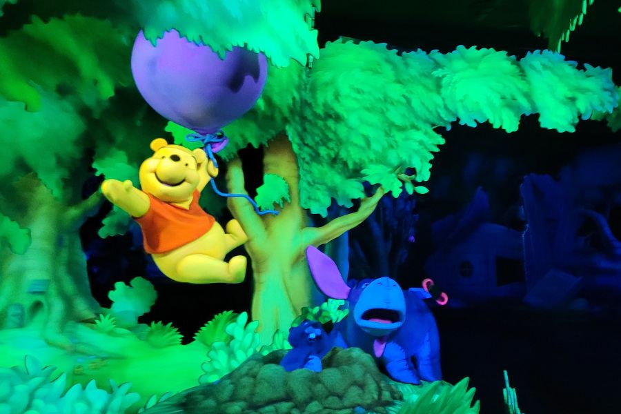 Winnie the Pooh ride Disneyland
